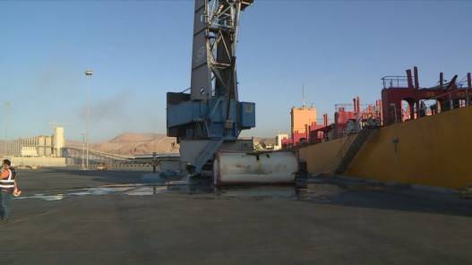 بدء إجراءات نقل صهريج الغاز من الميناء في العقبة لمكب النفايات الخطرة في سواقة