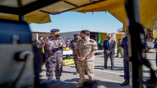 ولي العهد يطلع على مستوى جاهزية الدفاع المدني للتعامل مع مختلف الحوادث