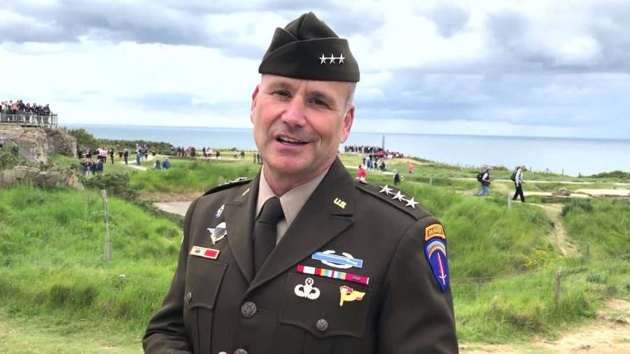 أصبح الجنرال كريستوفر جي كافولي القائد الجديد للقوات الأمريكية في أوروبا.