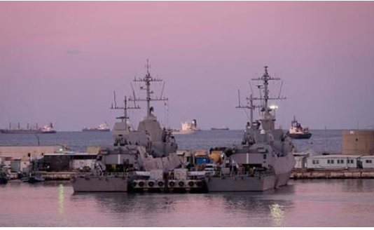 الجيش الإسرائيلي يعترض طائرات مسيرة مصدرها لبنان