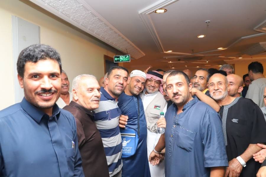 وزير الأوقاف يطلع على خدمات البعثة الطبية للحجاح الاردنيين.