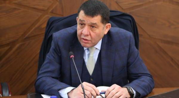 وزير العمل: لا حديث عن رفع الحد الأدنى للأجور