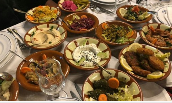 الحكومة ترفض مطالب المطاعم الشعبية برفع الأسعار