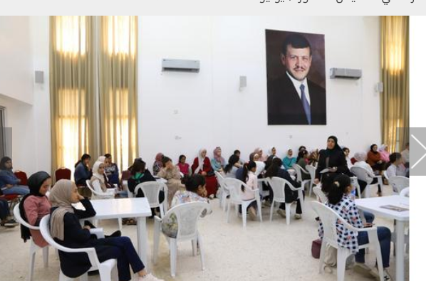 محاضرة في مركز شابات العارضة عن الطاقة الشمسية وفوائدها