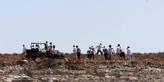 مستوطنون يعتدون على الفلسطينيين جنوب الخليل