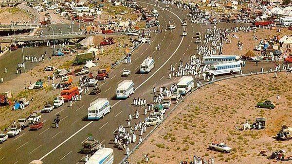 هكذا بدأ النقل المباشر لمناسك الحج قبل 50 عامًا...بسيارة نقل واحدة في ليلة عرفة