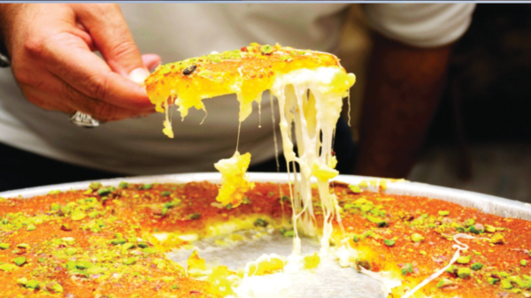 العواد: حركة الإقبال على الحلويات جيدة جدا