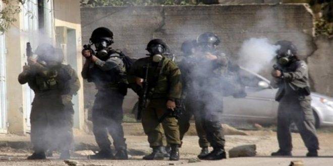 إصابة فلسطينيين باعتداء قوات الاحتلال عليهم شرق الخليل