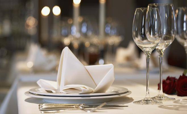 وفاة طفل داخل مطعم في إربد