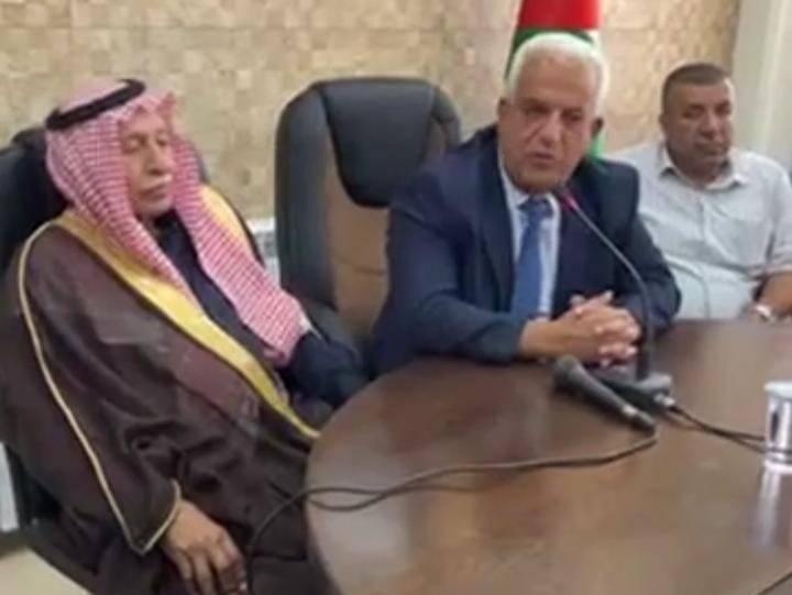 محافظ الخليل يستقبل الشيخ طراد الفايز...فيديو