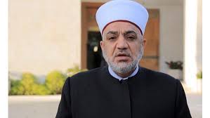 وزير الأوقاف: نحو 60 حافلة حجاج غادرت باتجاه الأردن