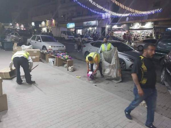 بلدية مادبا ترفع نحو 500 طن من النفايات عشية العيد