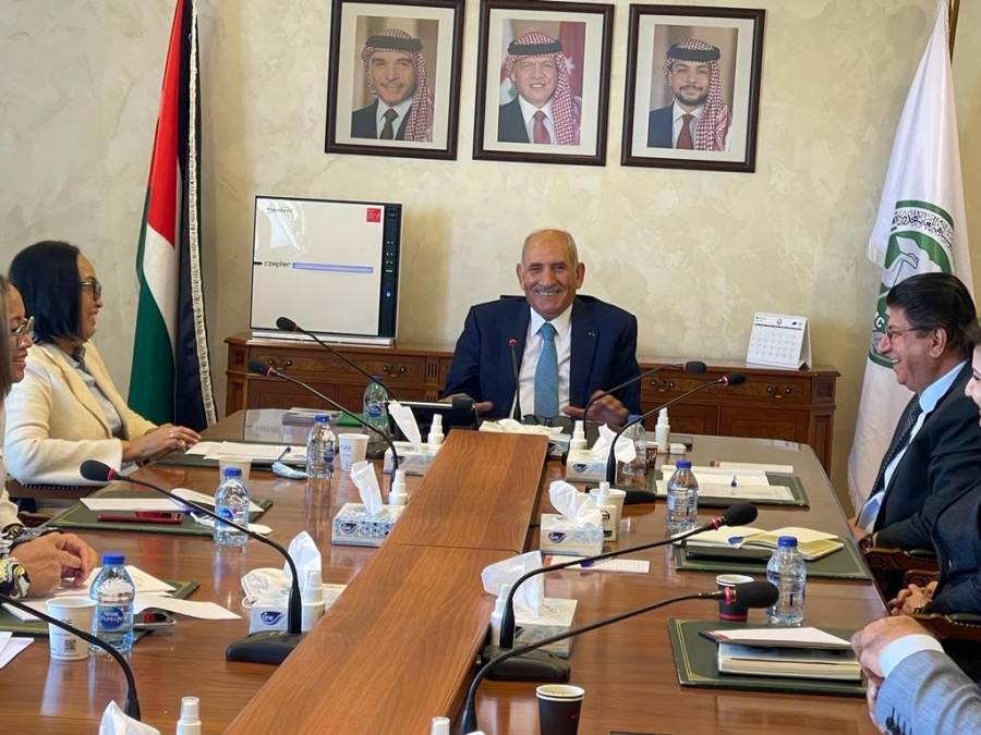 الفوسفات: بحث انشاء مصانع مشتركة بين الأردن واندونيسيا لانتاج 500 الف طن من سماد الداب وسماد NPK