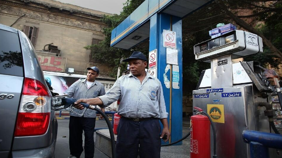 لماذا رفعت مصر أسعار المحروقات؟