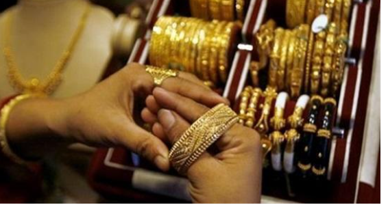 في التسعيرة الثانية .. الذهب ينخفض 30 قرشا