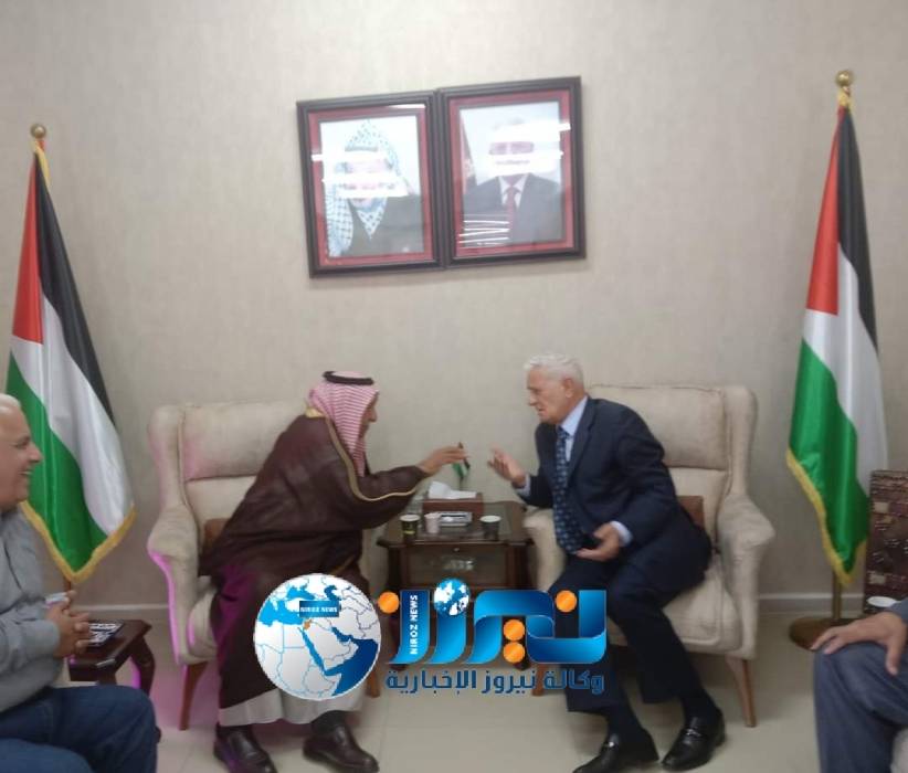 ممثل الحكومة الفلسطينية يستقبل الشيخ طراد الفايز