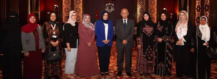 العيسوي يلتقي مجموعة من ملتقى نشميات البادية الوسطى ...صور