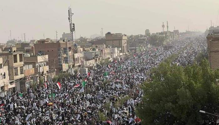 رسائل الصدر في الجمعة الموحدة ..المليشيات والسلاح بالعراق