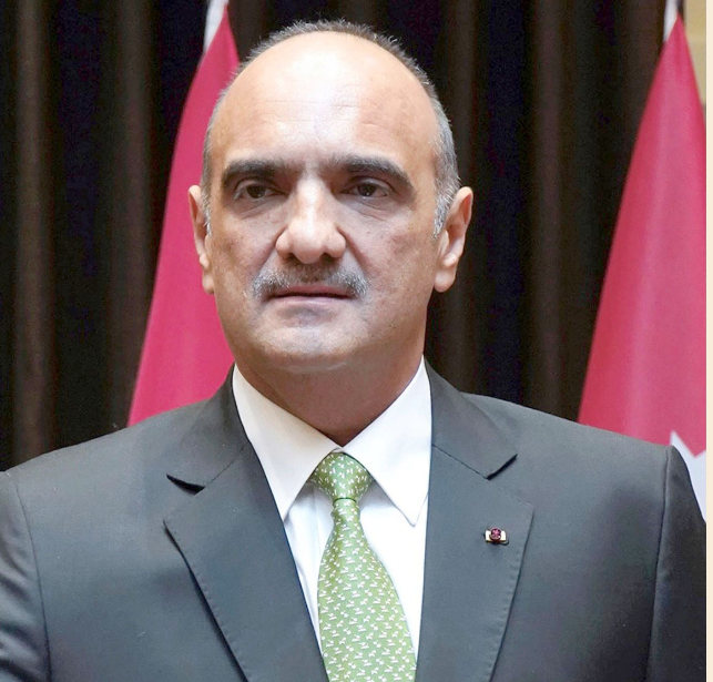 رئيس الوزراء يهنئ بالعيد الثالث والخمسين لبترا