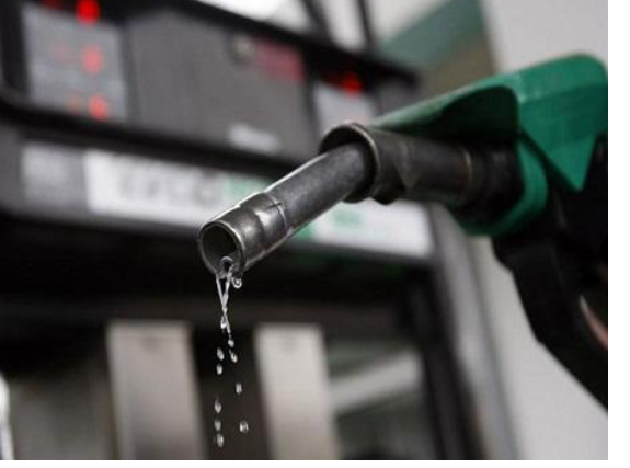 خبير أردني يتوقع نسبة الارتفاع المقبل على البنزين