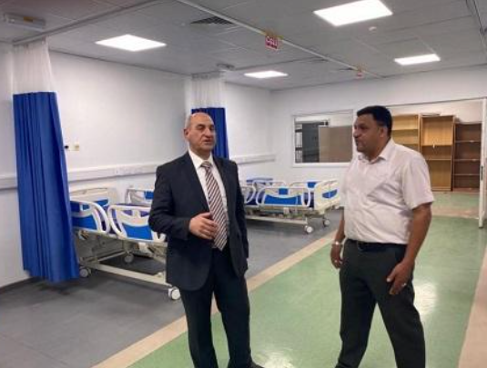 الشبول يتفقد المستشفيين الميدانيين في عمان واربد