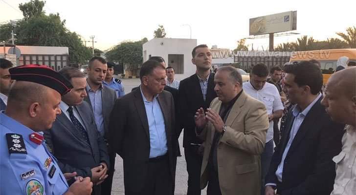 الفراية يتفقد جسر الملك حسين