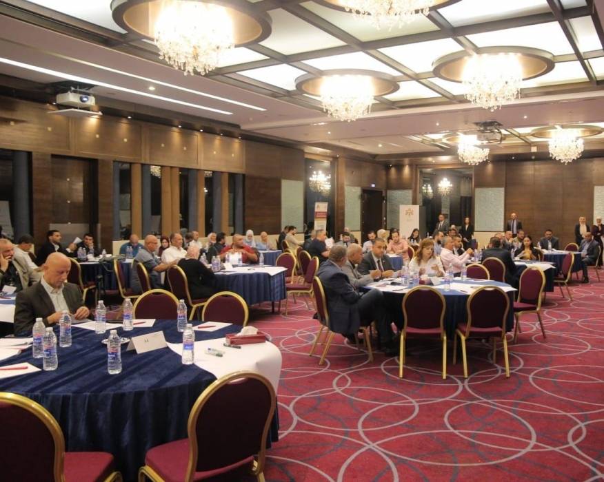 “العمل”: نؤمن بتعزيز التشاركية مع الإعلاميين