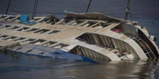 فقدان 13 شخصاً إثر غرق سفينة ركاب شرق إندونيسيا