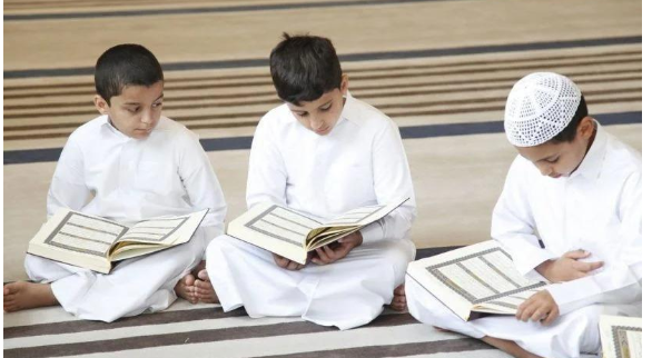 75 نائباً يطالبون بفتح مراكز تحفيظ القرآن