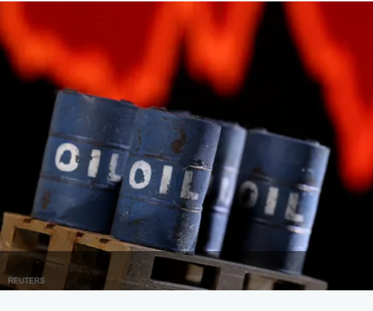 أسعار النفط عالقة بين مخاوف العرض والطلب