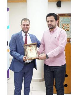 محاضرة حول المخاطر الصحية والاجتماعية للمخدرات في مستشفى الاستقلال