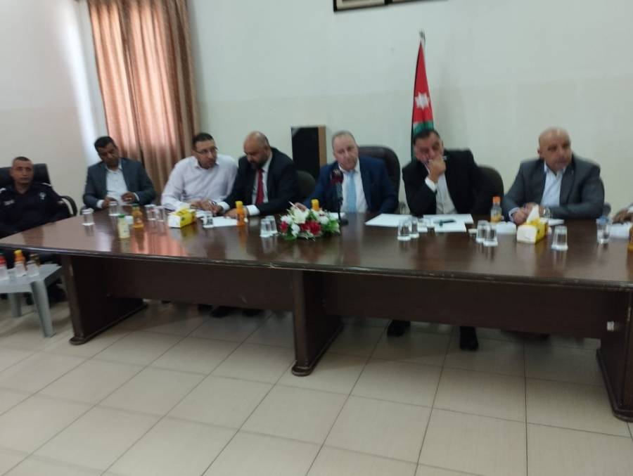 وزارة العمل تدعو الشباب المسجلين للعمل في الفترة المسائية بمصنع مؤاب في الكرك لإجراء المقابلات الأسبوع المقبل