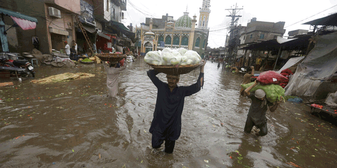 282 قتيلاً ضحايا الأمطار الغزيرة والفيضانات في باكستان