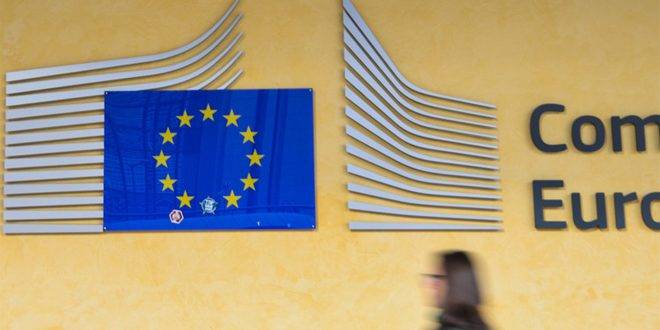 الاتحاد الأوروبي يخفف العقوبات المفروضة على روسيا