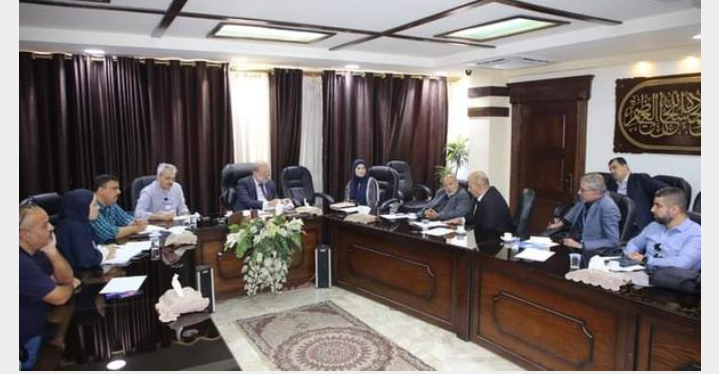 بلدية اربد تبحث إنجاز مشروع النافذة الواحدة للخدمات المالية ورخص المهن