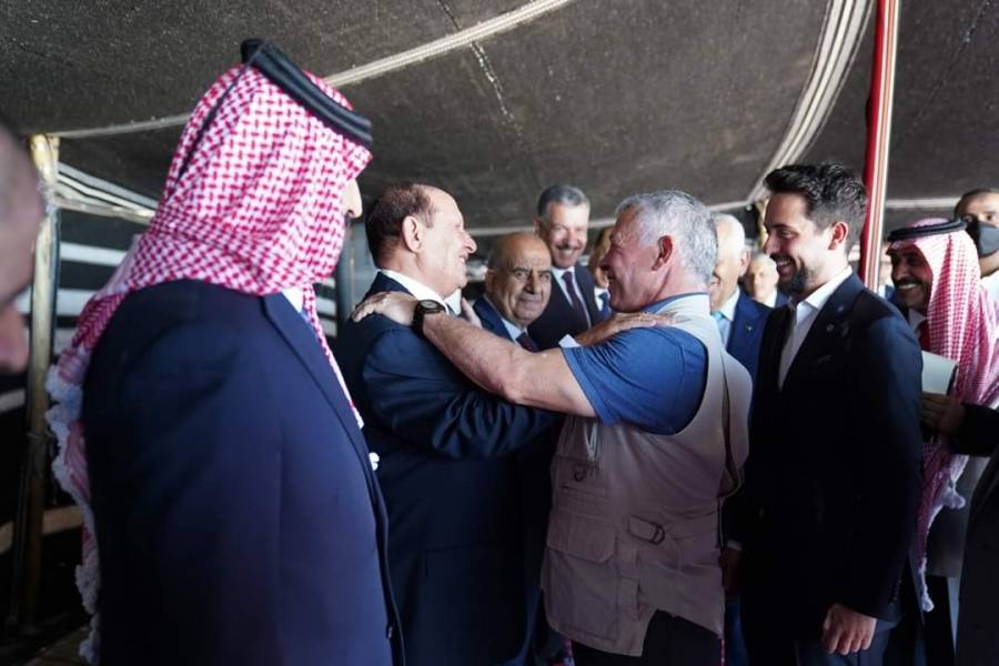 جلالة الملك يُشرّف مضارب البادية الشمالية