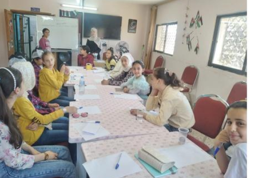 عجلون : دورة لغة عربية في مركز شابات عبين عبلبن