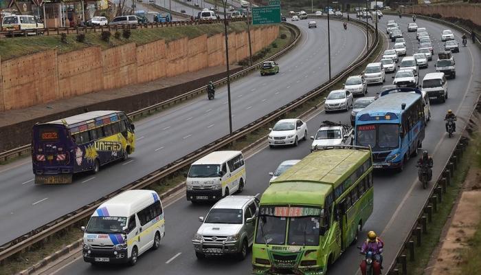 كينيا : 24 قتيلا جراء سقوط حافلة بواد