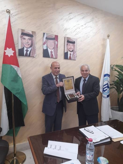 جامعة فيلادلفيا تكرم مجموعه من العاملين فيها