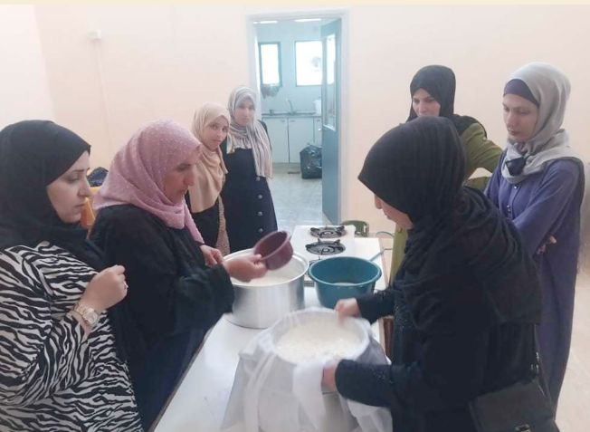 دورة تدريبية في مجال الصناعات المنزلية في المفرق