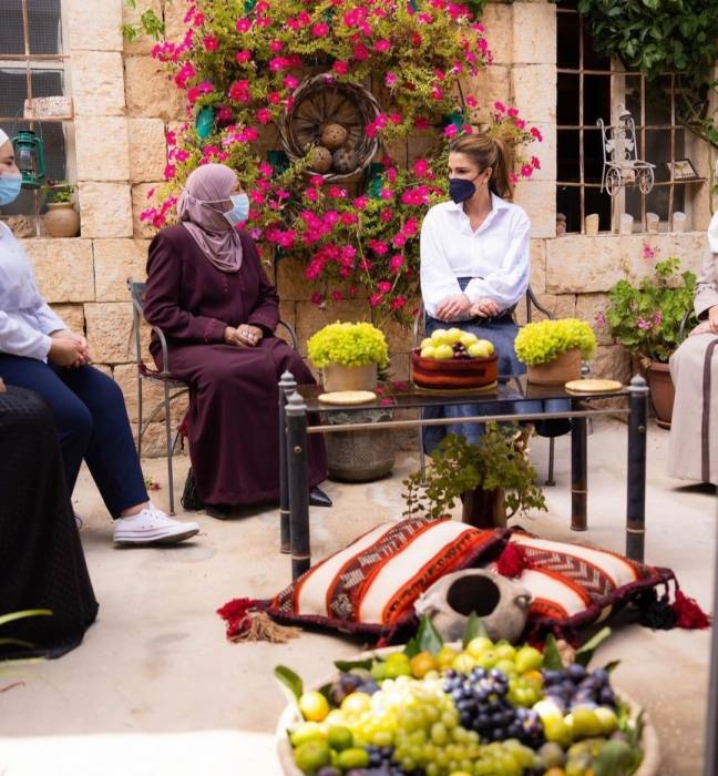 الملكة تزور بيت خيرات سوف جرش