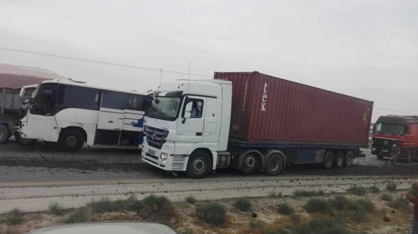 ضبط 30 مركبة شحن أعاقت الحركة المرورية