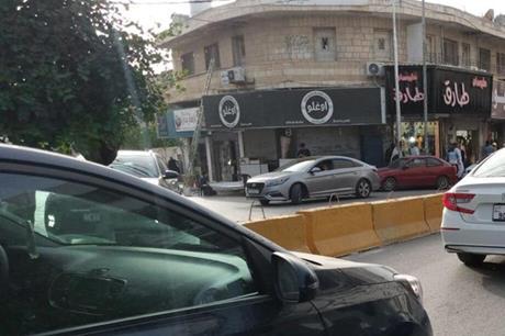 ضبط 17 مركبة استخدمت فتحات الالتفاف بشكل خاطئ