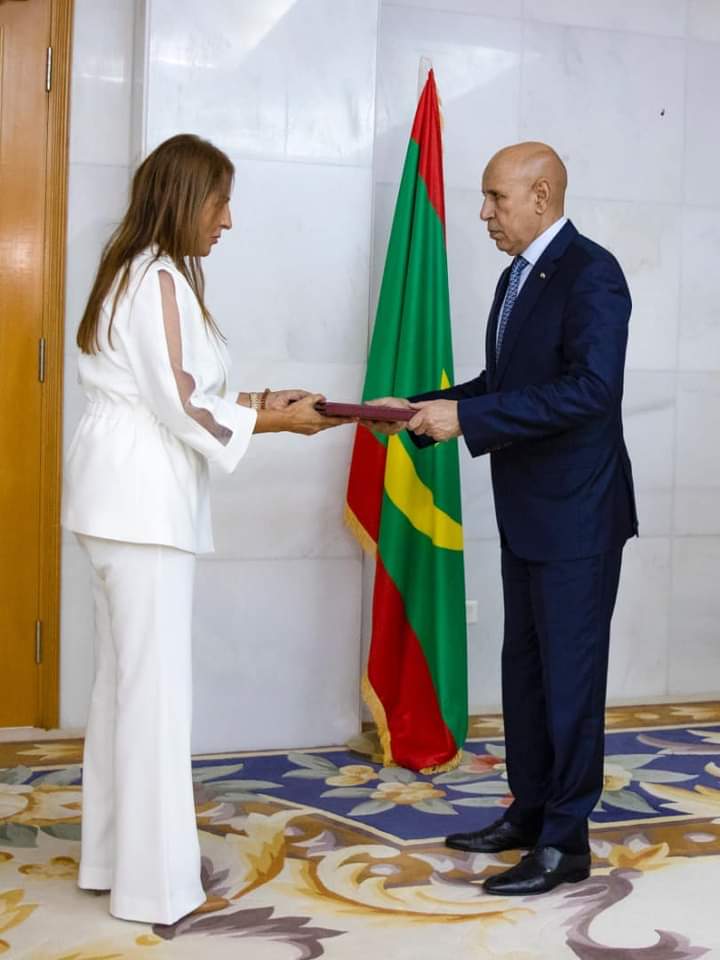 رئيس الجمهورية الموريتانية يتسلم أوراق اعتماد السفيرة الأردنية الغنيمات 