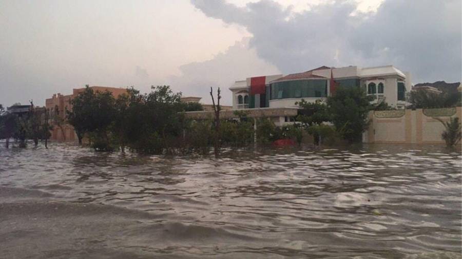 سيول الأمطار تؤثر على مناطق عدة في الإمارات