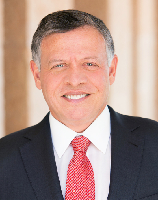 الملك يهنئ العاهل المغربي بذكرى الجلوس على العرش