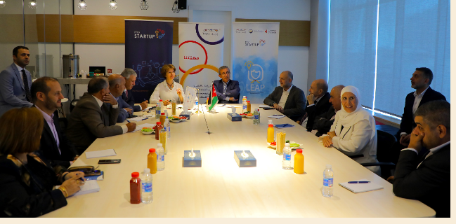 عمل الأعيان تطلع على أنشطة مؤسسة إنجاز وبرامجها