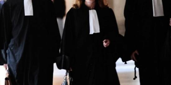 اعلان صادر عن لجنة المسابقة القضائية للأساتذة المحامين .