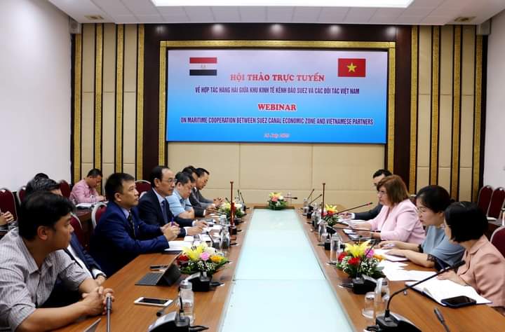 تنظيم ندوة افتراضية بين مسئولي المنطقة الاقتصادية لقناة السويس ووزارة النقل الفيتنامية لبحث سبل التعاون الثنائي