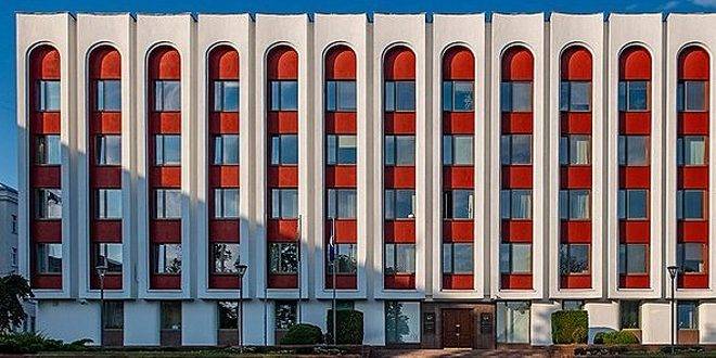 بيلاروس تستدعي سفيرها من لندن وتخفض تمثيلها الدبلوماسي مع بريطانيا